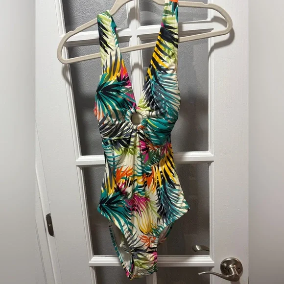 NWOT Shade & Shore Women's Plunge Ring Detail Swimsuit-Multi Tropical Print - Picture 4 of 13